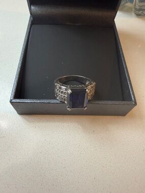 Vintage Estate Men’s  925 silver Ring with Sapphire and Small Diamonds
